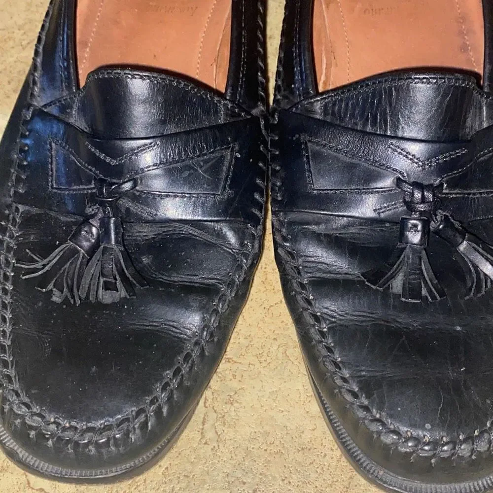 Allen Edmonds Rosario Black Leather Loafer shoes  w/ Tassles sz 10.5 B